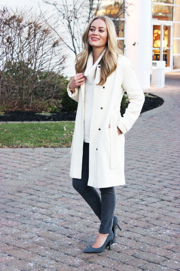 STYLE // Long Cream Coat - Style CuspStyle Cusp