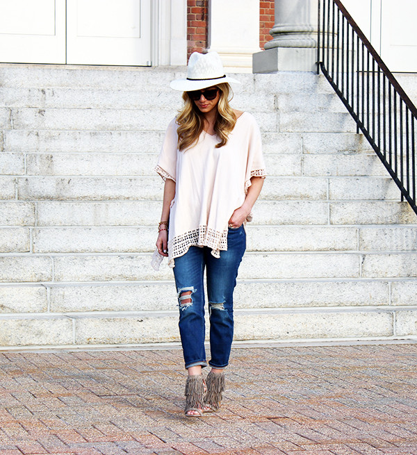 Poncho with Ripped Jeans