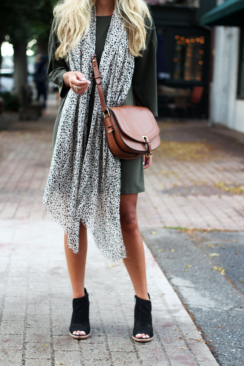 Nordstrom-Sale-Outfit-Peep-Toe-Booties-Cute-Shift-Dress