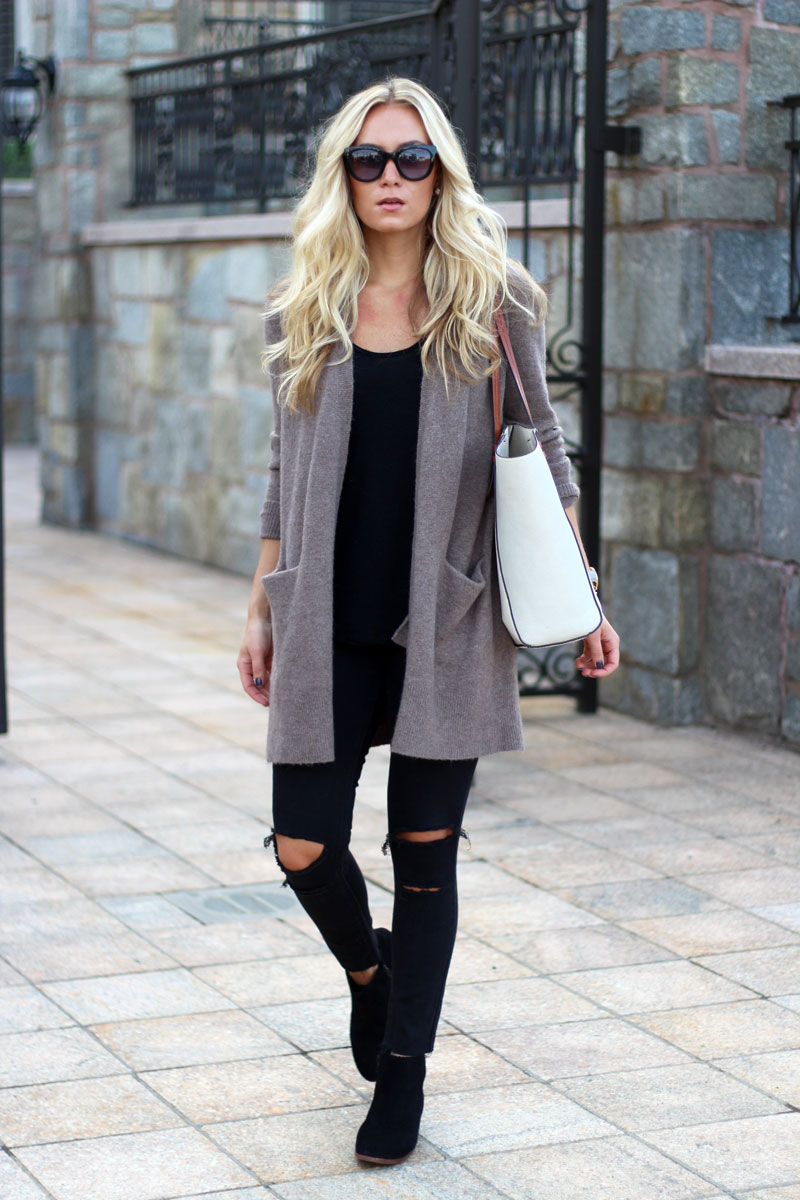 madewell-ryder-cardigan-ripped-black-jeans-sam-edelman-petty-bootie