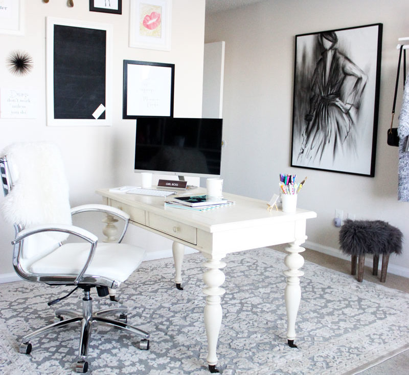 Blogger Home Office